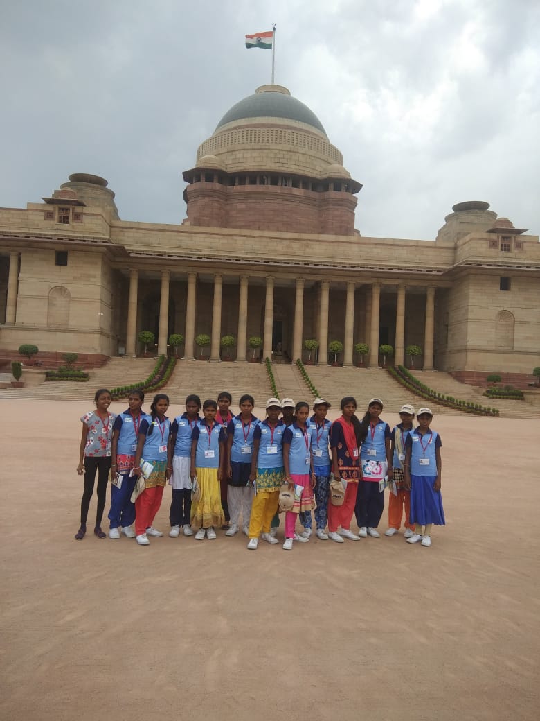 THE EDUCATIONAL TOURS OF UNDERPRIVILEGED TRIBAL STUDENTS- PALGHAR, MAHARASHTRA and UNDERPRIVILEGED STUDENTS OF POSHINA- SABARKANTA (GUJARAT)